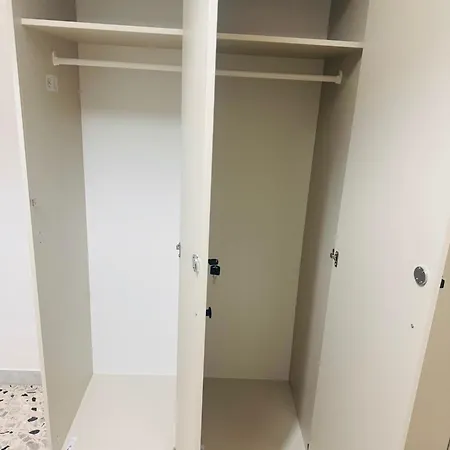Baraka 24 אכסניה