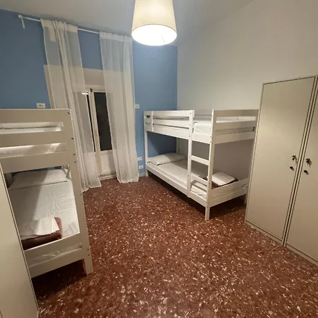 Vandrerhjem Baraka 24