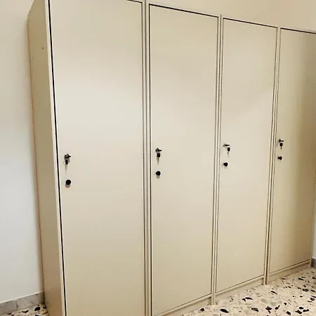 Baraka 24 אכסניה רומא